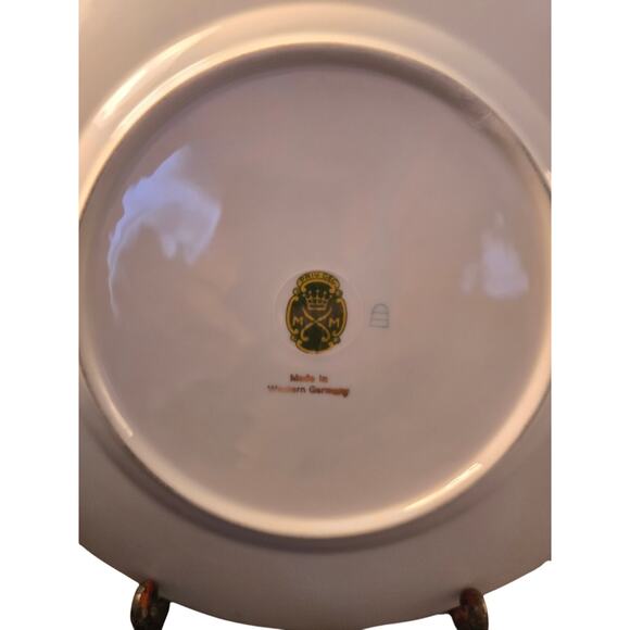 Set of 3
Vintage Fragonard‎ Courting Plate Bavaria Germany M M Crown 11" - Picture 8 of 8